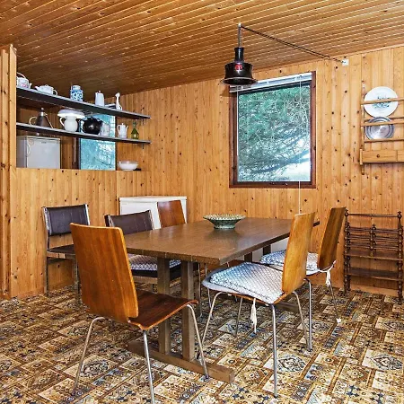 5 Person In B Rkop * Egeskov (Syddanmark)